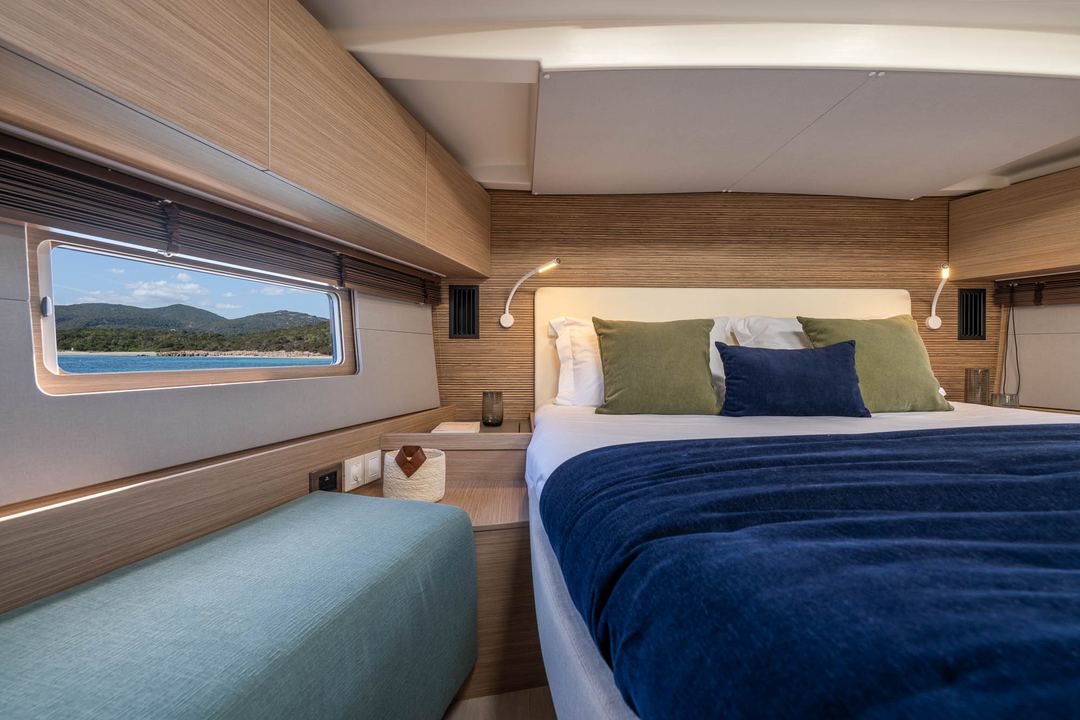 Oceanis 52